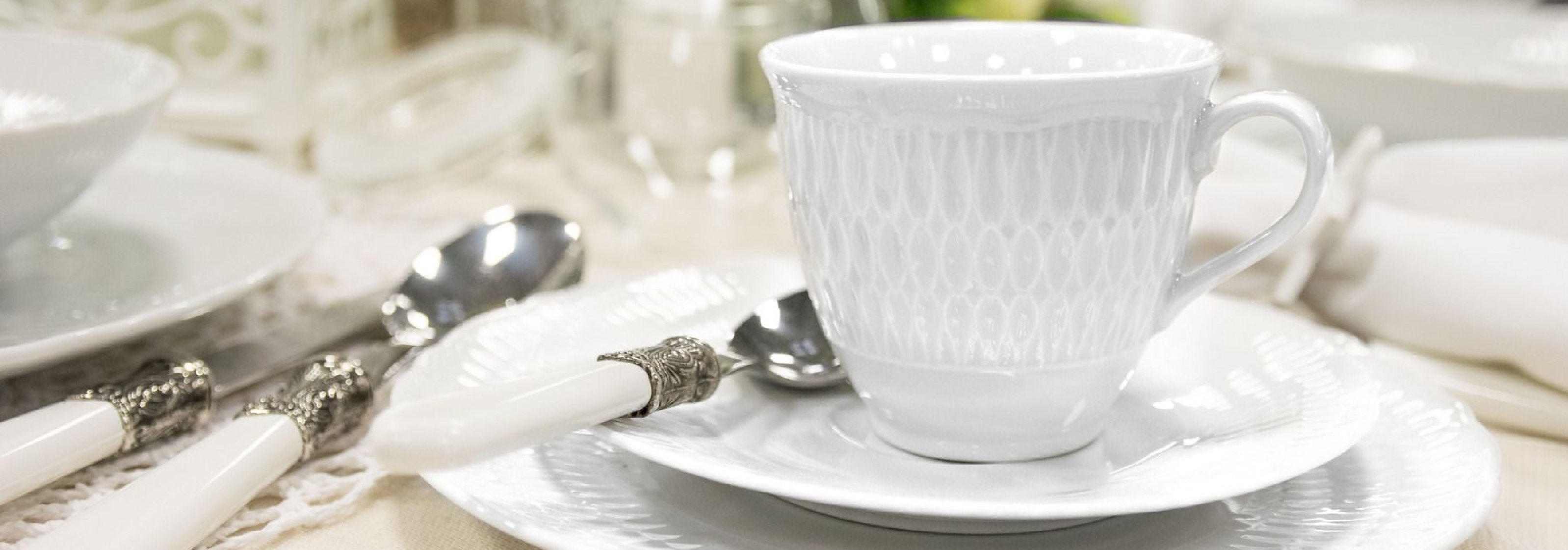 Kolekcja 0001  Biała SOFIA